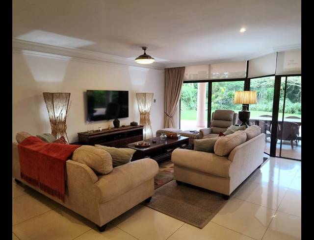3 BEDROOM APARTMENT FOR SALE IN ZIMBALI ESTATE